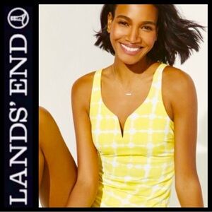 NWOT Lands' End Sunny Yellow V-Wire Tankini Top